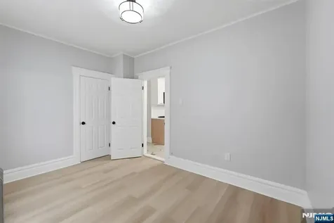 301 Ellis Avenue Irvington NJ 07111