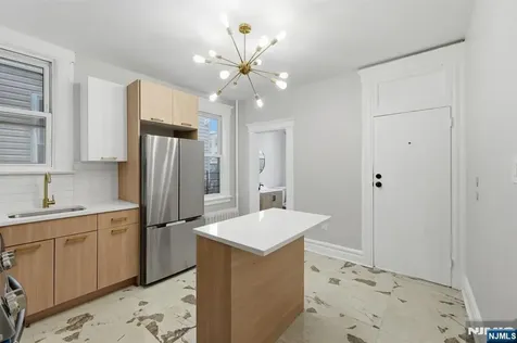 301 Ellis Avenue Irvington NJ 07111