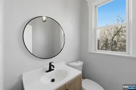 301 Ellis Avenue Irvington NJ 07111
