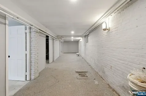 301 Ellis Avenue Irvington NJ 07111