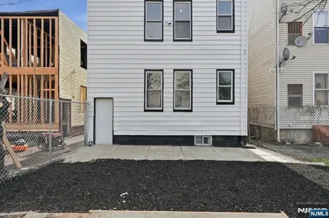301 Ellis Avenue Irvington NJ 07111