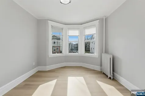 301 Ellis Avenue Irvington NJ 07111