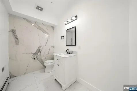1456 River Road Edgewater NJ 07020