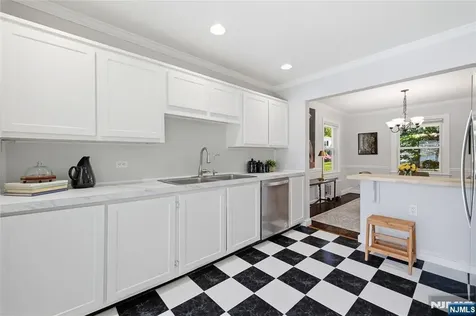 926 Lincoln Avenue Pompton Lakes NJ 07442