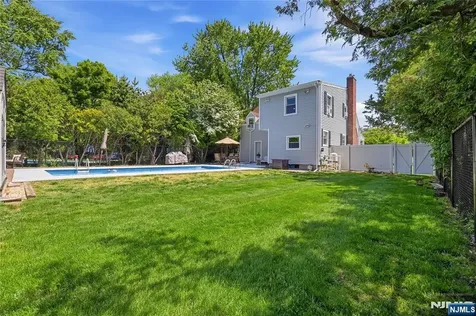 926 Lincoln Avenue Pompton Lakes NJ 07442