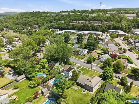 926 Lincoln Avenue Pompton Lakes NJ 07442