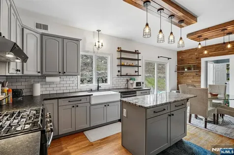 75 Mount Hermon Road Blairstown NJ 07825