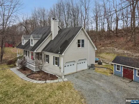 75 Mount Hermon Road Blairstown NJ 07825
