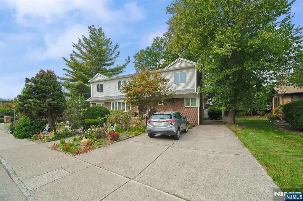 1003 Cumbermeade Road Fort Lee NJ 07024