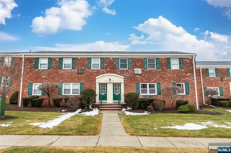 63 Roseland Avenue Caldwell NJ 07006