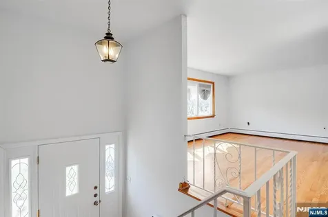 240 Ridge Road Cedar Grove NJ 07009
