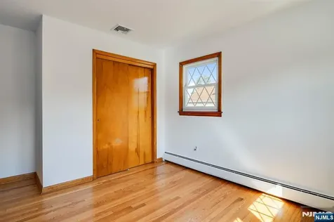 240 Ridge Road Cedar Grove NJ 07009