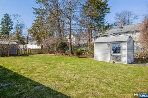 240 Ridge Road Cedar Grove NJ 07009
