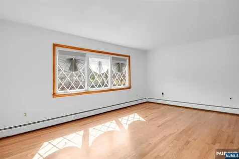 240 Ridge Road Cedar Grove NJ 07009