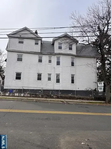 186 Linden Avenue Irvington NJ 07111