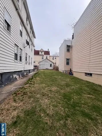 186 Linden Avenue Irvington NJ 07111