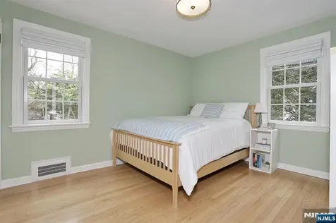 70 Ridge Road Glen Rock NJ 07452