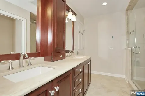 70 Ridge Road Glen Rock NJ 07452