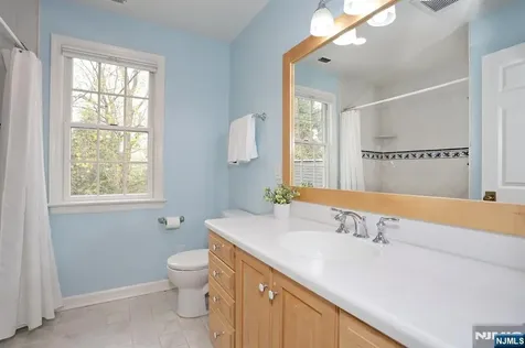 70 Ridge Road Glen Rock NJ 07452