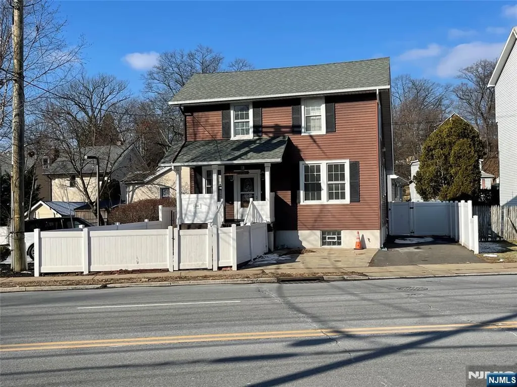 138 Pompton Avenue Verona NJ 07044