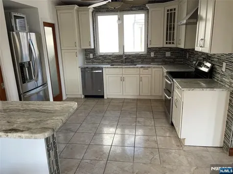 138 Pompton Avenue Verona NJ 07044