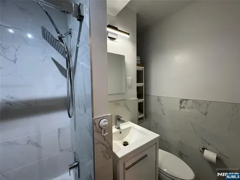 2160 Center Avenue Fort Lee NJ 07024