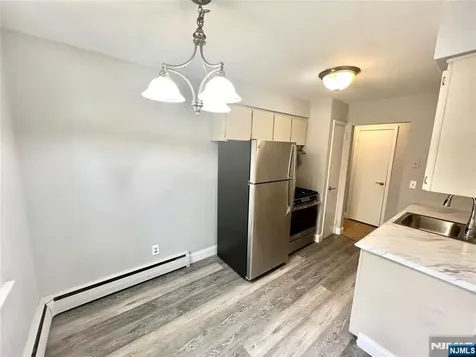 15-1 Spruce Street Oakland NJ 07436
