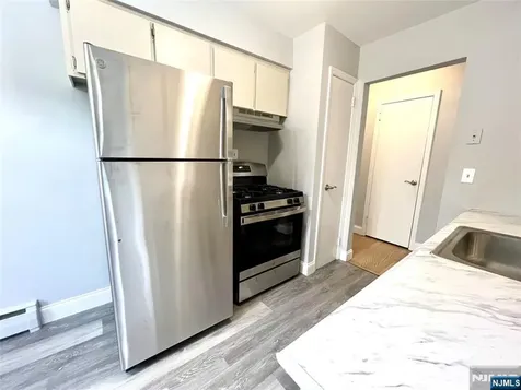 15-1 Spruce Street Oakland NJ 07436