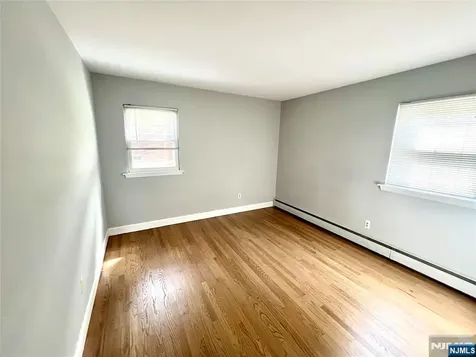 15-1 Spruce Street Oakland NJ 07436