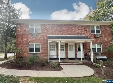 15-1 Spruce Street Oakland NJ 07436