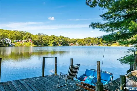 177 Otterhole Road West Milford NJ 07480