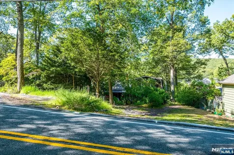 177 Otterhole Road West Milford NJ 07480