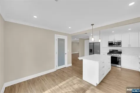 3 Pembroke Lane Berkeley NJ 08757
