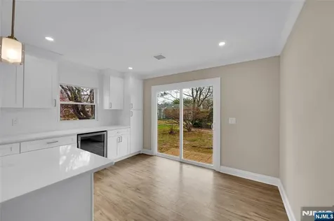 3 Pembroke Lane Berkeley NJ 08757
