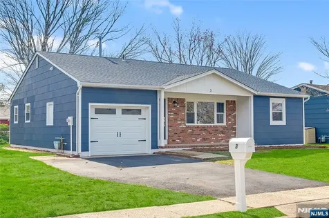 3 Pembroke Lane Berkeley NJ 08757