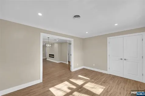 3 Pembroke Lane Berkeley NJ 08757