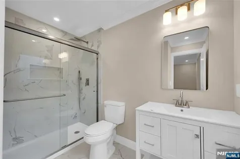 3 Pembroke Lane Berkeley NJ 08757
