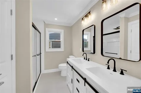 3 Pembroke Lane Berkeley NJ 08757