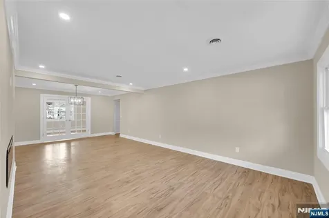 3 Pembroke Lane Berkeley NJ 08757