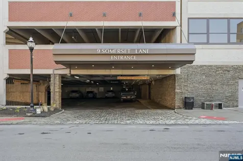 9 Somerset Lane Edgewater NJ 07020