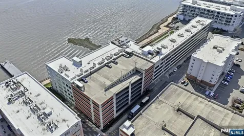 9 Somerset Lane Edgewater NJ 07020
