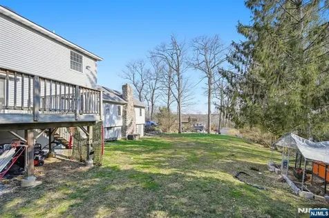 72 Hudson Drive West Milford NJ 07480