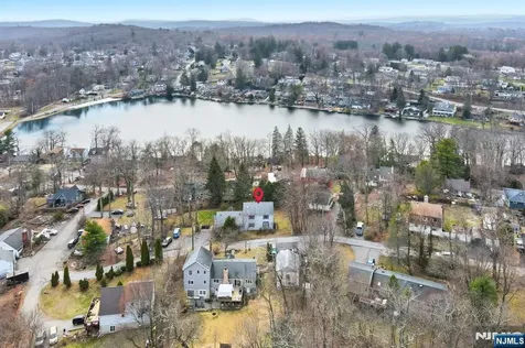 72 Hudson Drive West Milford NJ 07480