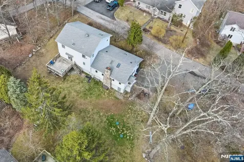 72 Hudson Drive West Milford NJ 07480