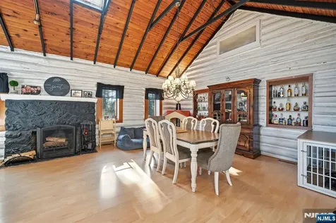 72 Hudson Drive West Milford NJ 07480