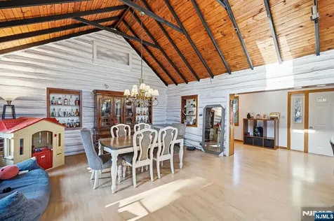 72 Hudson Drive West Milford NJ 07480