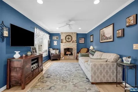 1 Sylvan Court Pequannock Township NJ 07444