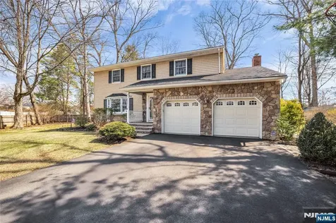 1 Sylvan Court Pequannock Township NJ 07444