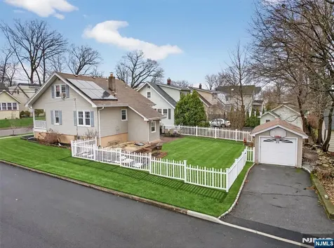 108 9th Avenue Hawthorne NJ 07506