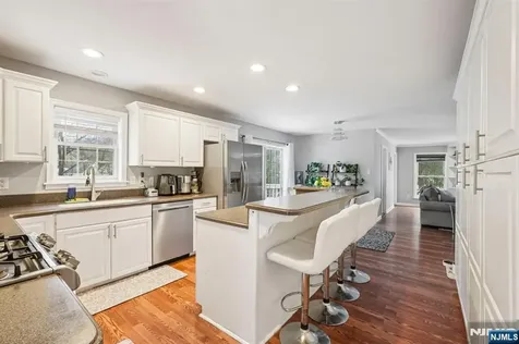 14 Sweetman Lane West Milford NJ 07480